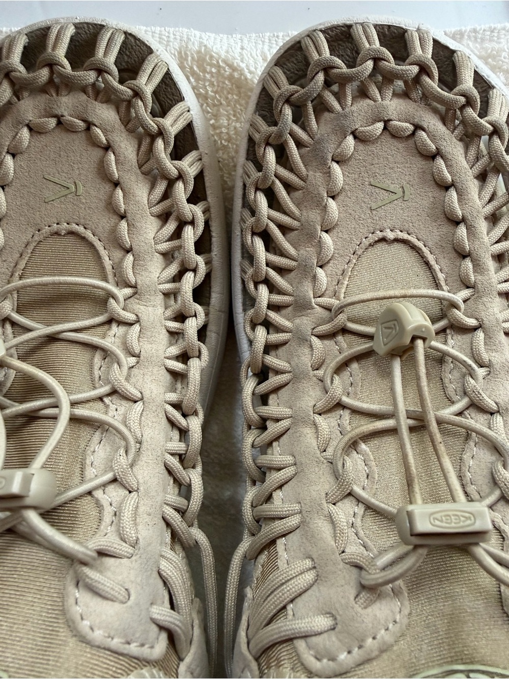 Keen Women's Tan Beige Slip-On Woven Shoe - Picture 4 of 5